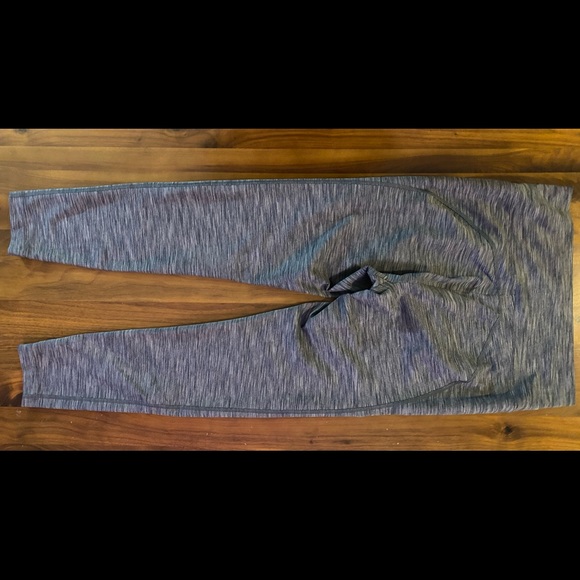 Outdoor Voices Freeform 7/8 Leggings in Charcoal size L - Picture 2 of 3